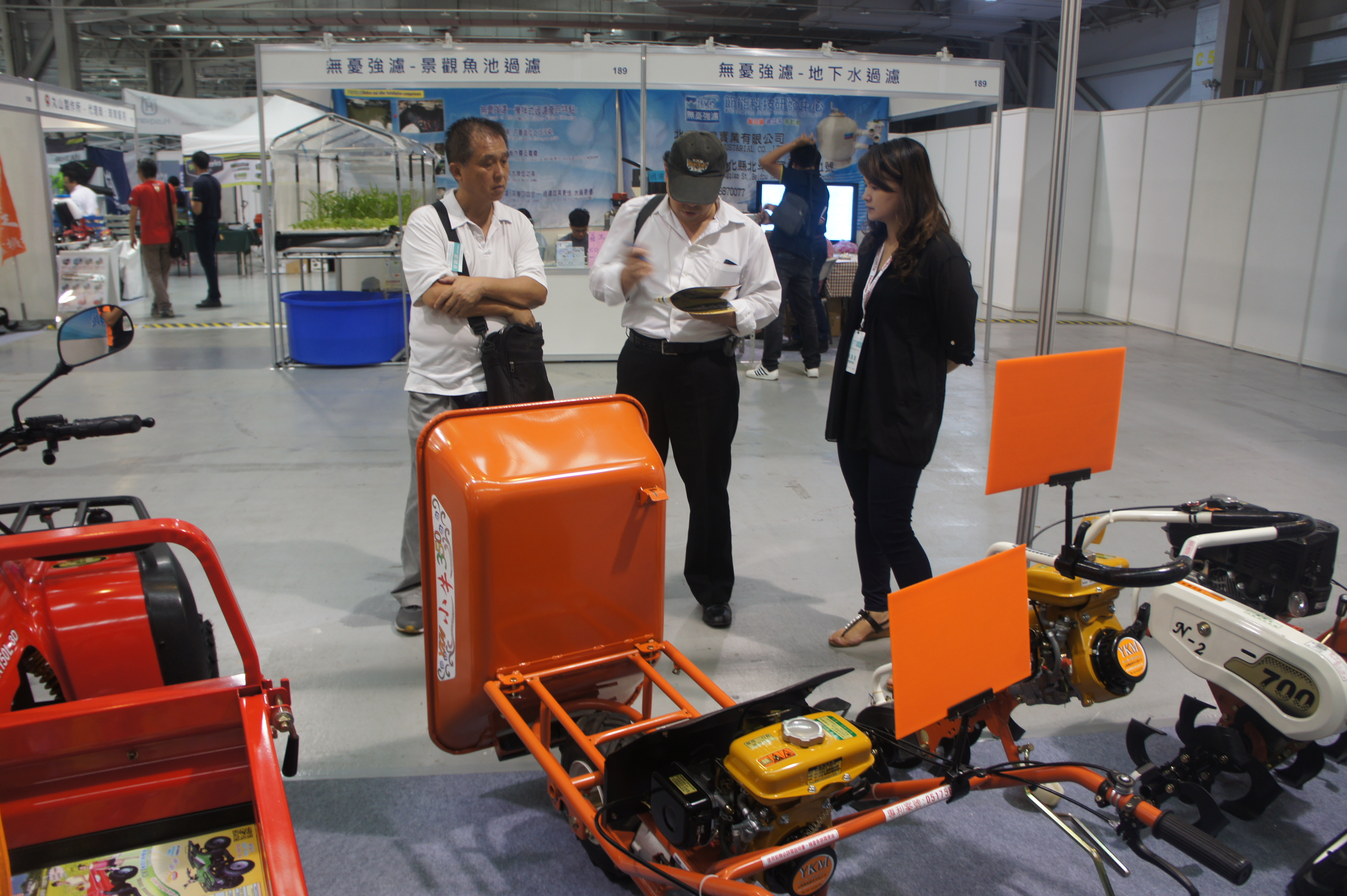 小牛 中耕機 搬運車